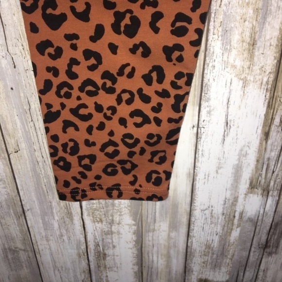 Wild Fable Leopard High Rise Leggings - Picture 6 of 8